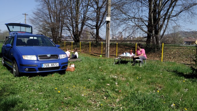 jarn klid s piknikem